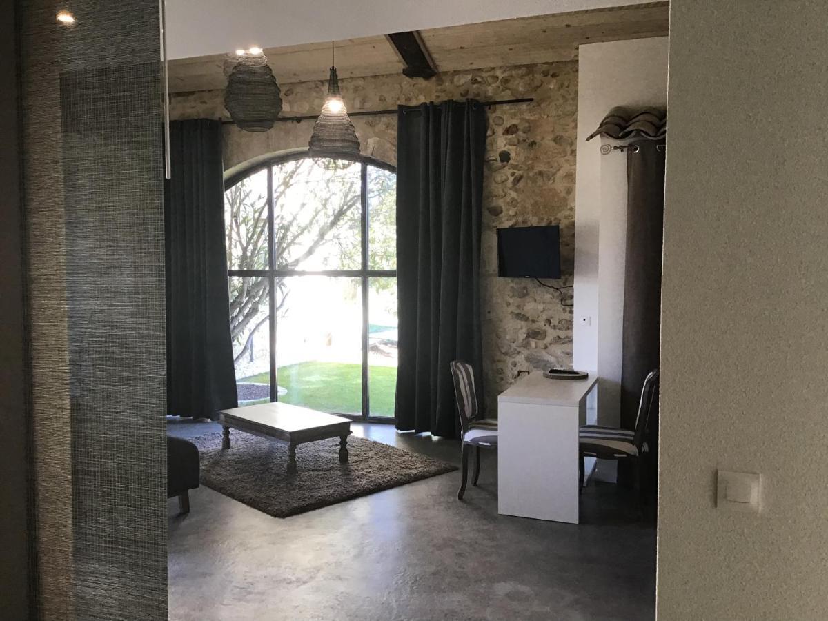 Villa Domaine Chamarel à Saint-Paulet-de-Caisson Extérieur photo